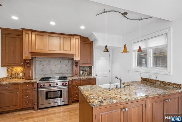 1329 Dickerson Road, Teaneck, NJ 07666