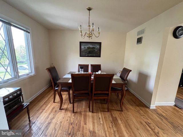 890 BELFRY DR, Blue Bell, PA 19422