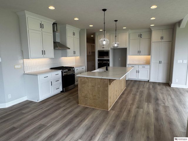 12616 S 78th Avenue, Papillion, NE 68046