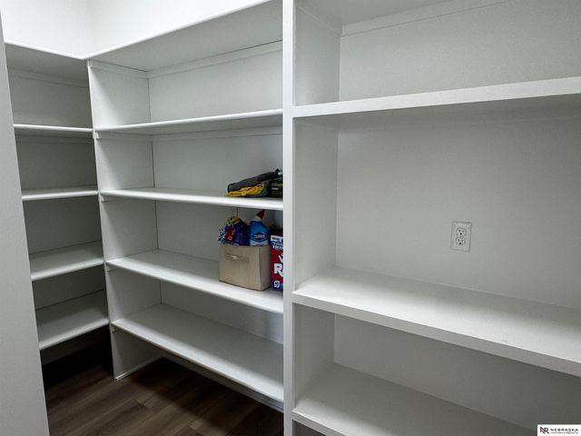 12616 S 78th Avenue, Papillion, NE 68046