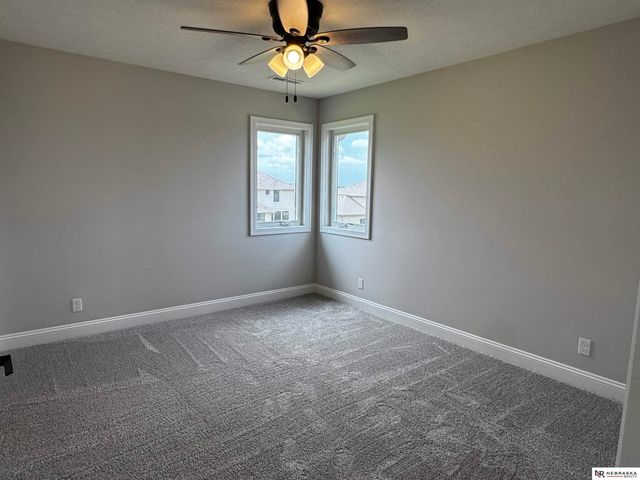 12616 S 78th Avenue, Papillion, NE 68046