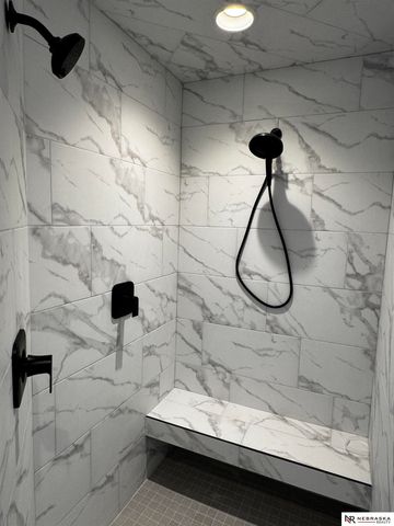 12616 S 78th Avenue, Papillion, NE 68046