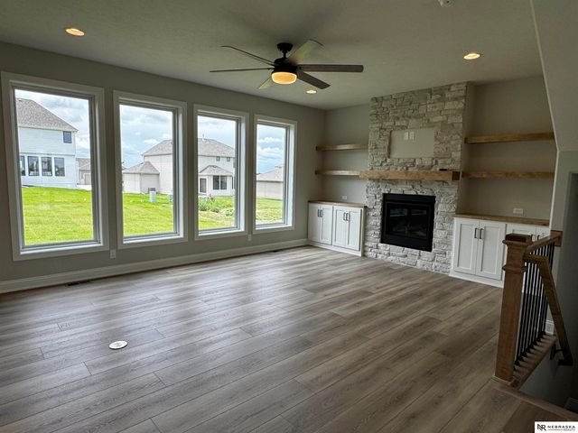 12616 S 78th Avenue, Papillion, NE 68046