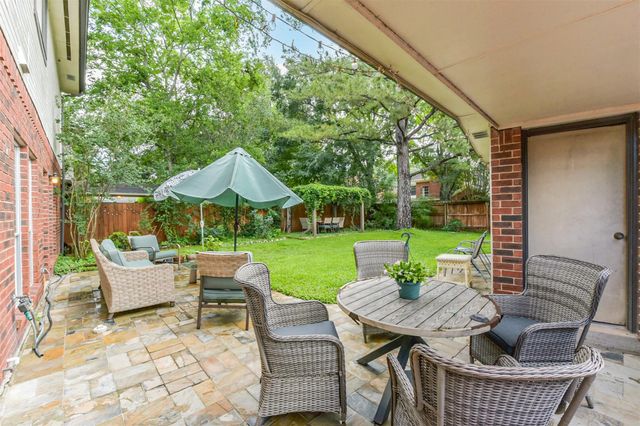1306 N Gabriel River Circle, Sugar Land, TX 77478