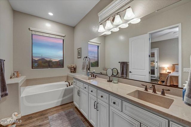 9155 E LEONORA Street, Mesa, AZ 85207