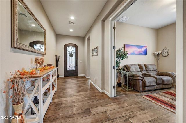 9155 E LEONORA Street, Mesa, AZ 85207