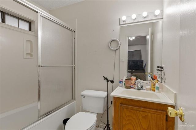 300 N Coyote Boulevard, La Joya, TX 78560