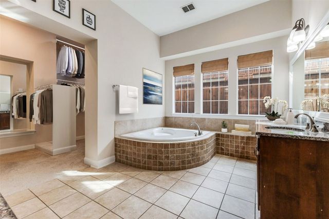 11327 Mounts Run Drive, Dallas, TX 75218