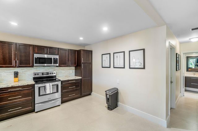 6044 Glendale Drive, Boca Raton, FL 33433