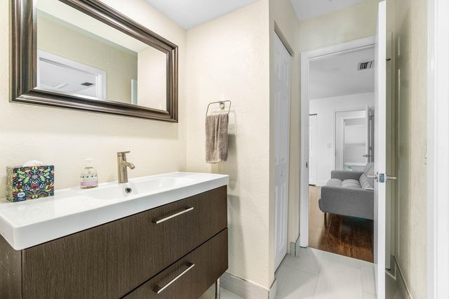 6044 Glendale Drive, Boca Raton, FL 33433