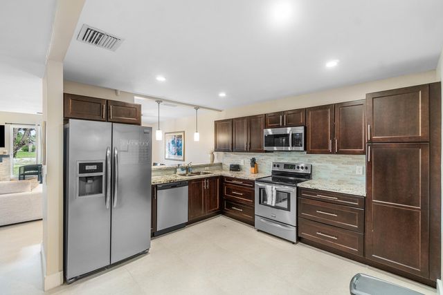 6044 Glendale Drive, Boca Raton, FL 33433