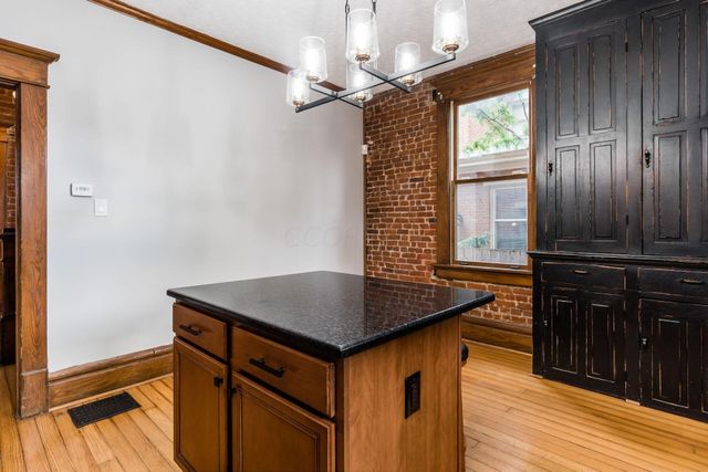 104 Thurman Avenue, Columbus, OH 43206