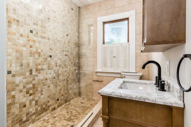 104 Thurman Avenue, Columbus, OH 43206