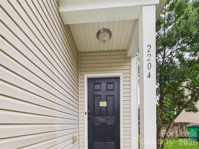 2204 Arbor Vista Drive, Charlotte, NC 28262