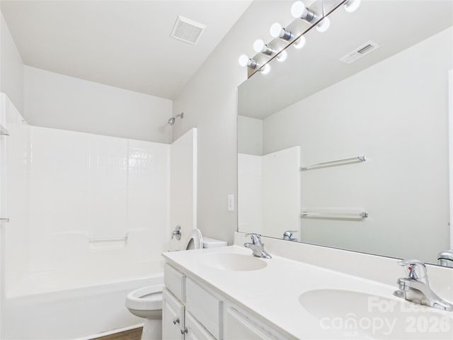 2204 Arbor Vista Drive, Charlotte, NC 28262