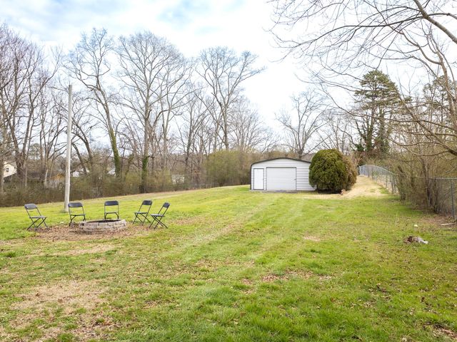 406 Jenkins Road, Rossville, GA 30741