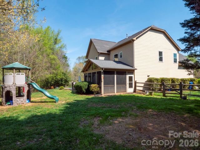 1800 Robbins Meadows Drive, Waxhaw, NC 28173