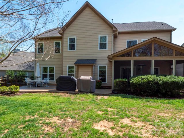 1800 Robbins Meadows Drive, Waxhaw, NC 28173