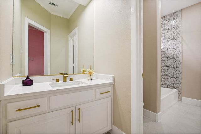 1417 Wyndmere Drive, Desoto, TX 75115