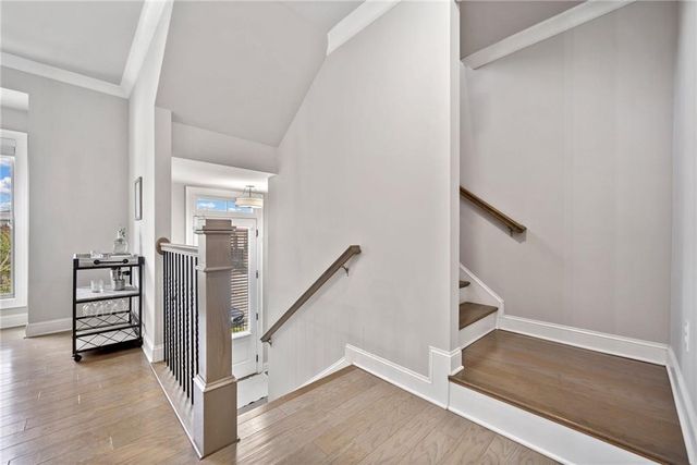 1094 Township Square, Alpharetta, GA 30022