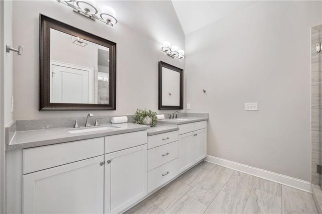 1094 Township Square, Alpharetta, GA 30022