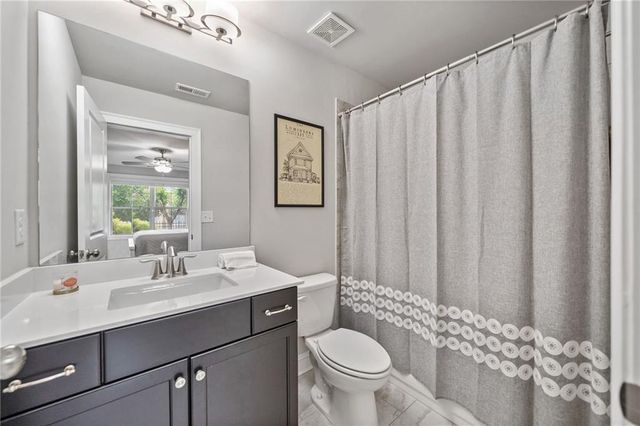 1094 Township Square, Alpharetta, GA 30022