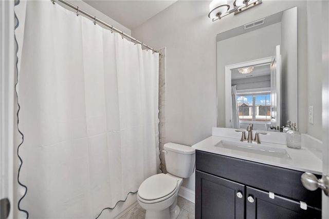 1094 Township Square, Alpharetta, GA 30022