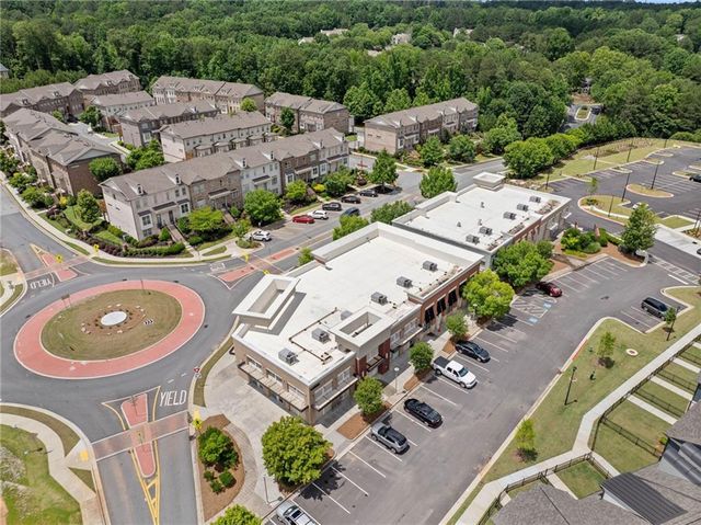 1094 Township Square, Alpharetta, GA 30022