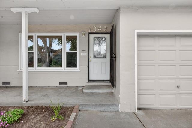 1342 62nd St, Sacramento, CA 95819