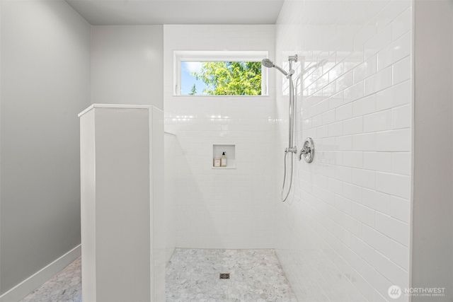 7077 NE Ridge Lane, Bainbridge Island, WA 98110