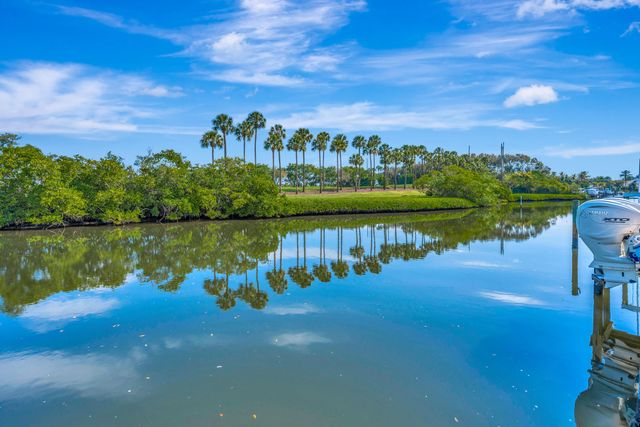 1201 Captains Way, Jupiter, FL 33477