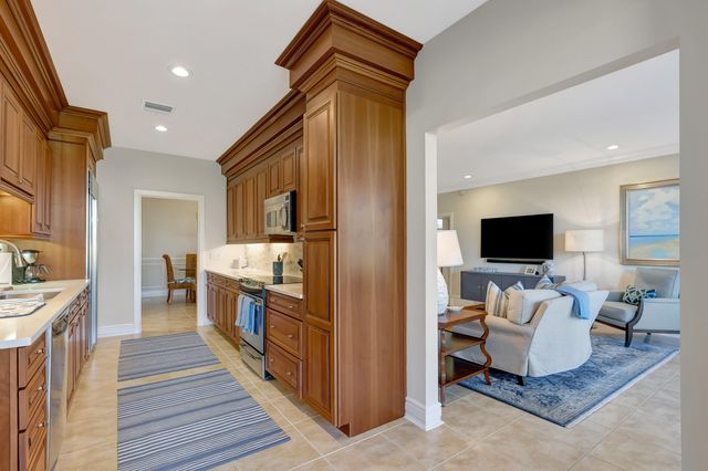 1201 Captains Way, Jupiter, FL 33477