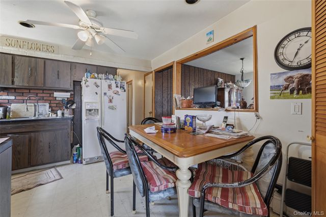 124 Quebec Road, Island Park, NY 11558