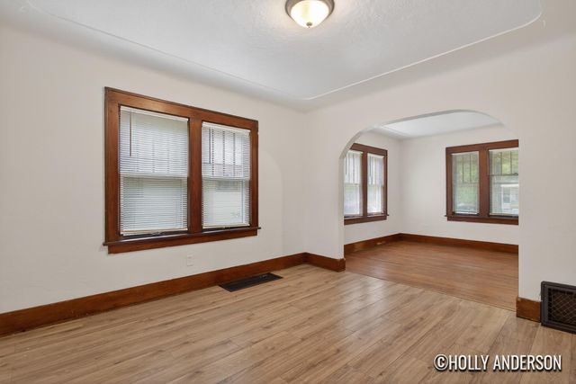 3012 9th Street, Muskegon, MI 49444