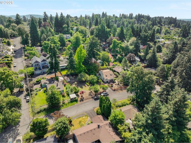 8936 Sw 8TH Ave, Portland, OR 97219