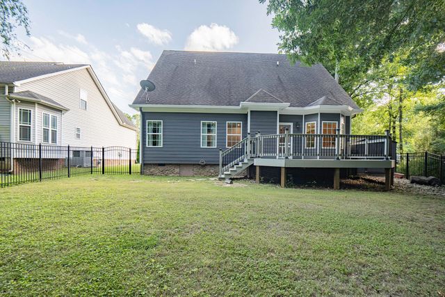 8327 Grinder Creek Place, Chattanooga, TN 37421
