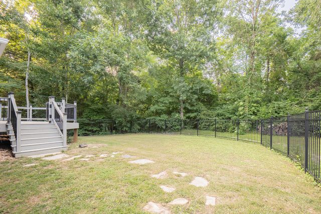 8327 Grinder Creek Place, Chattanooga, TN 37421