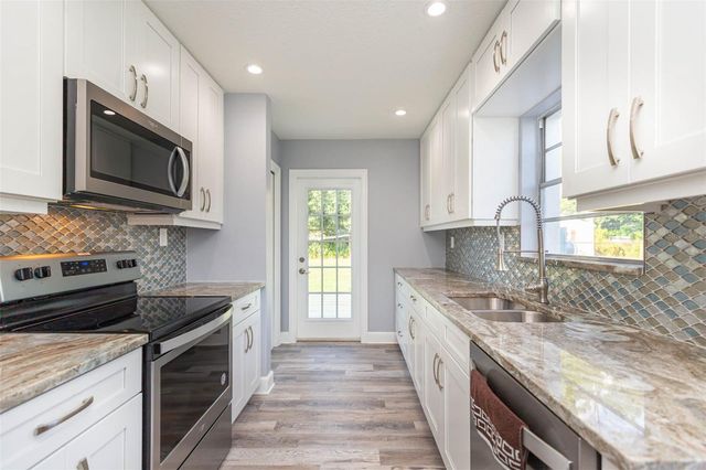 3911 W TYSON AVENUE, Tampa, FL 33611