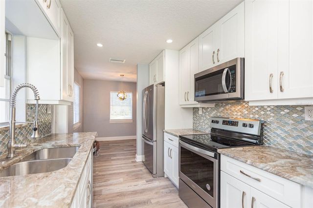 3911 W TYSON AVENUE, Tampa, FL 33611