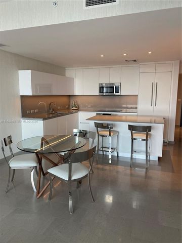 88 SW 7th St 1904, Miami, FL 33130