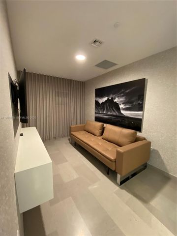 88 SW 7th St 1904, Miami, FL 33130