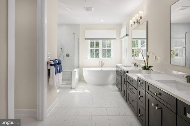 2800 BRAZIER LN, Exton, PA 19341