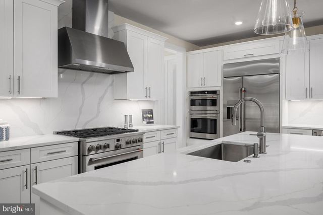 2800 BRAZIER LN, Exton, PA 19341