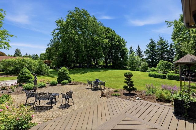 W1325 Hemauer DRIVE, New Holstein, WI 53061