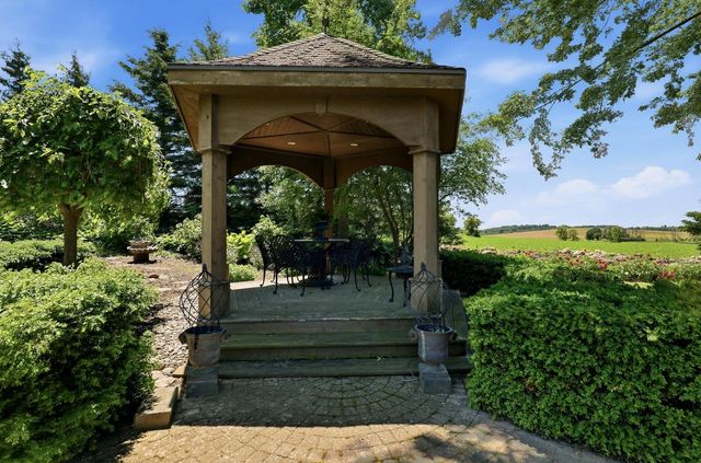 W1325 Hemauer DRIVE, New Holstein, WI 53061