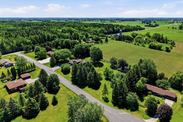 W1325 Hemauer DRIVE, New Holstein, WI 53061