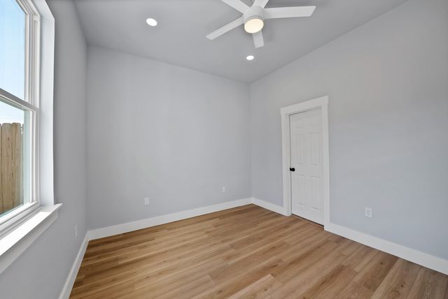 5905 Collins Court, Granbury, TX 76048