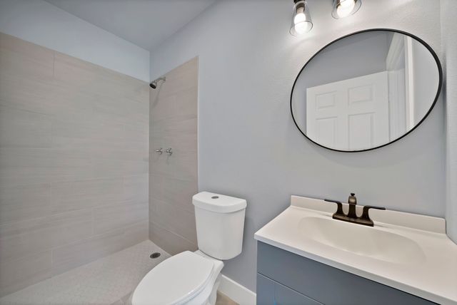 5905 Collins Court, Granbury, TX 76048
