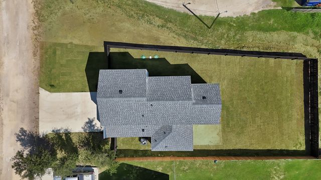 5905 Collins Court, Granbury, TX 76048