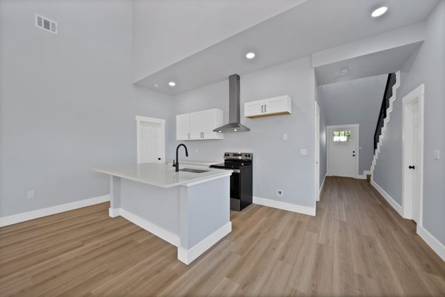 5905 Collins Court, Granbury, TX 76048
